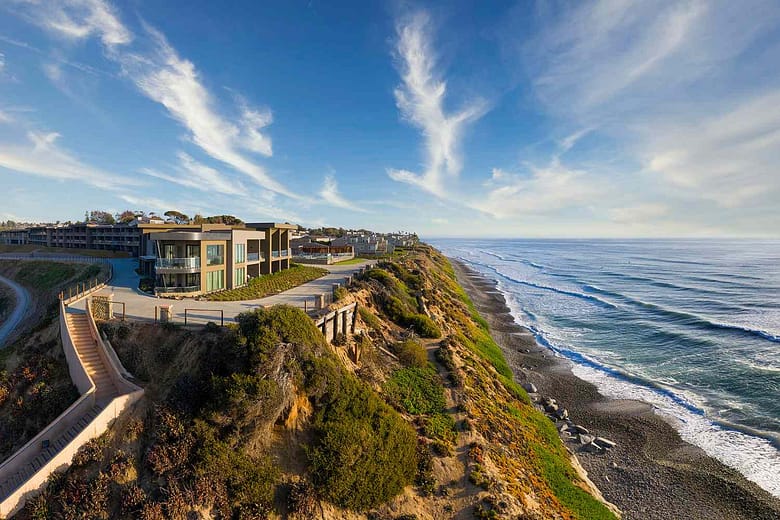 Luxury oceanfront resort designed to attract high-value travelers through direct demand rather than third-party booking channels
